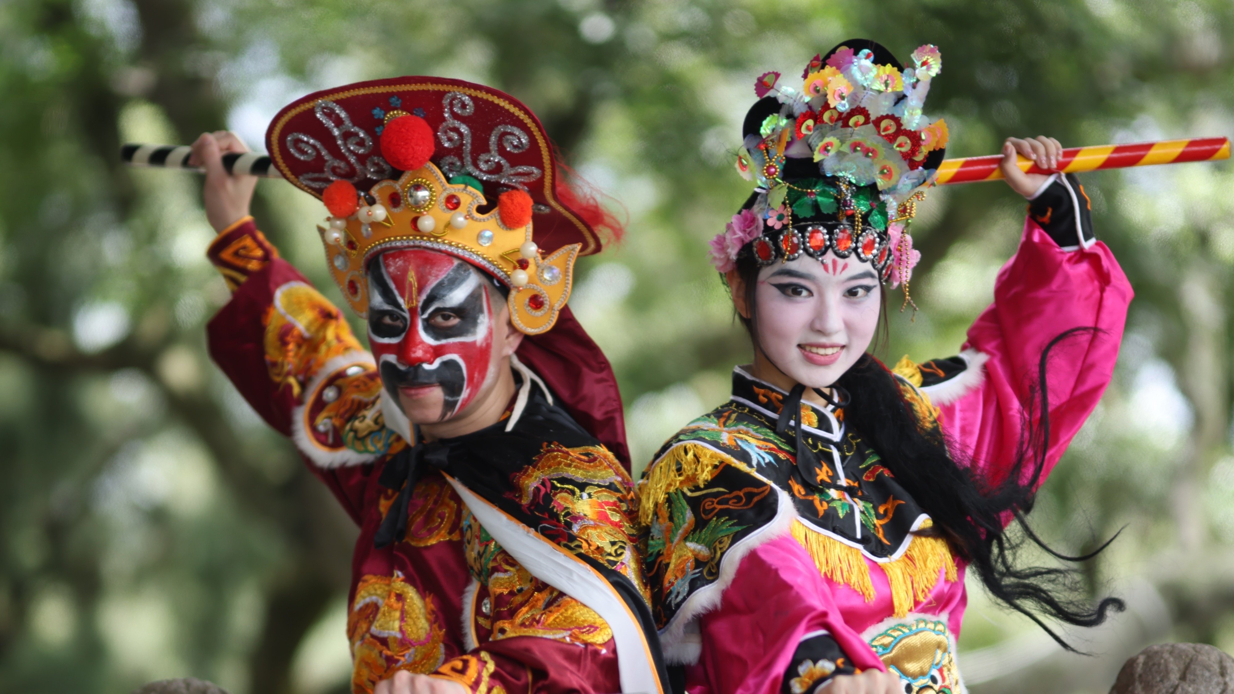 火出圈的潮汕“广场舞”有多酷？“进击的非遗”带你学英歌！